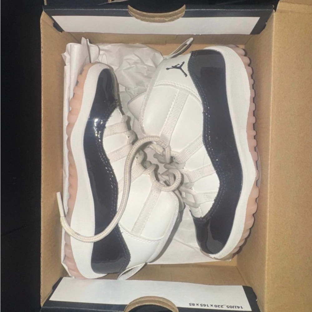 Air Jordan 11 Retro Toddler Size 10C Sail Velvet Brown Atmosphere Pink Sole